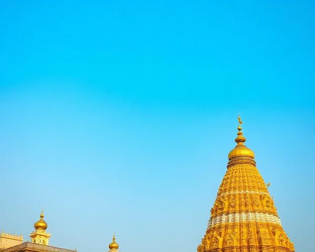Golden spire of Kashi Vishwanath temple